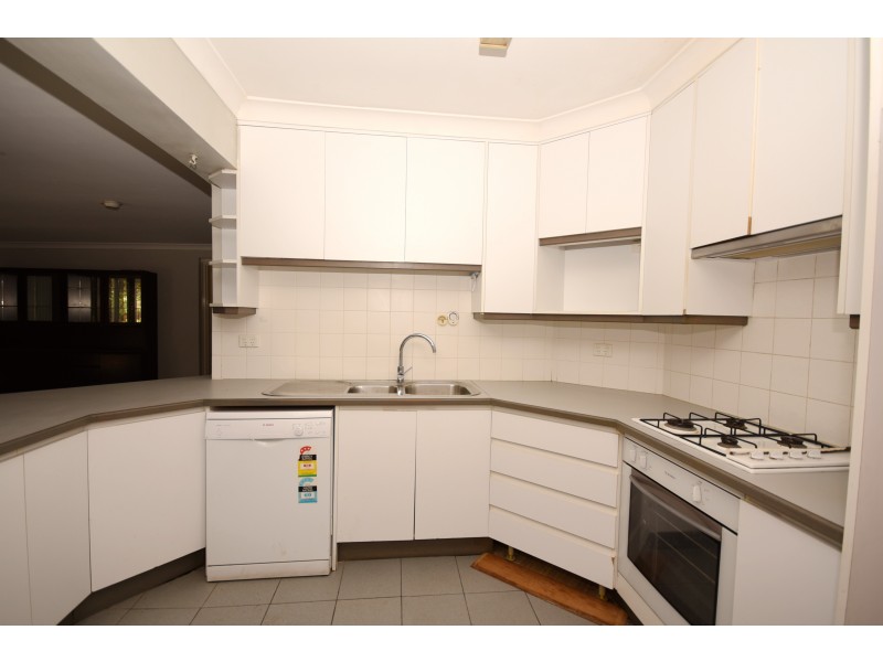 30 Parkfield Road, Kelmscott WA 6111