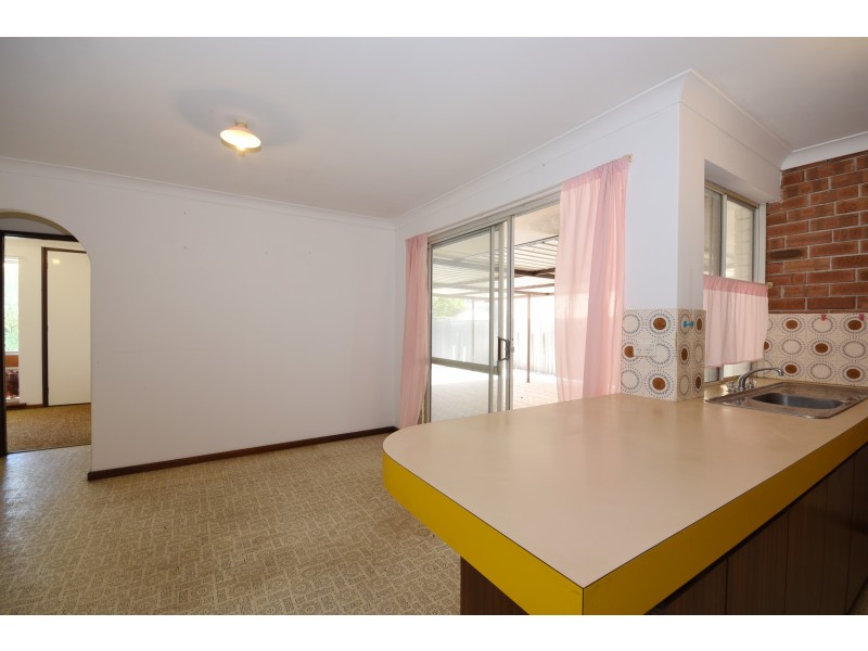 58 Meadowbrook Drive, Parkwood WA 6147