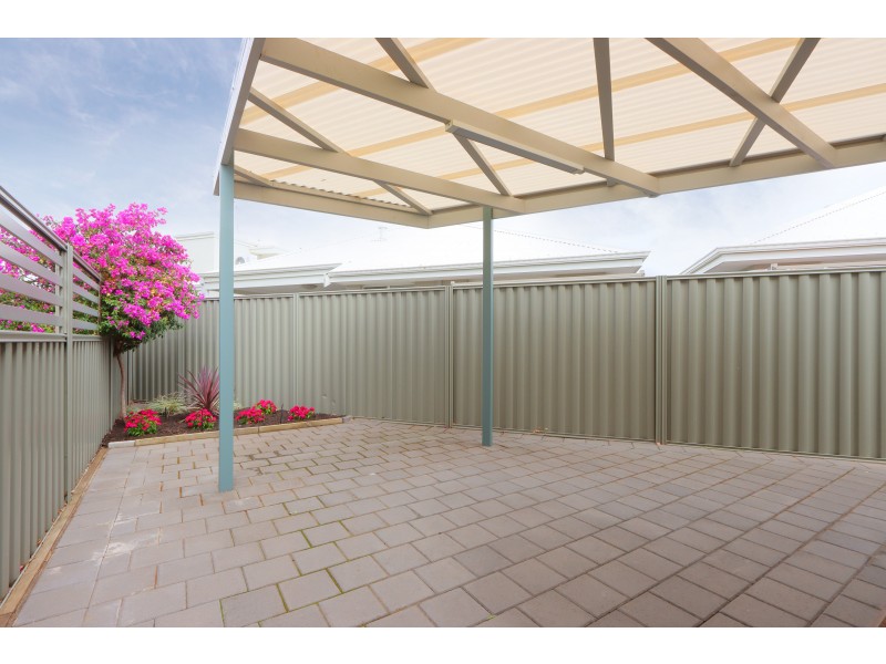 5 Chavez Close, Piara Waters WA 6112