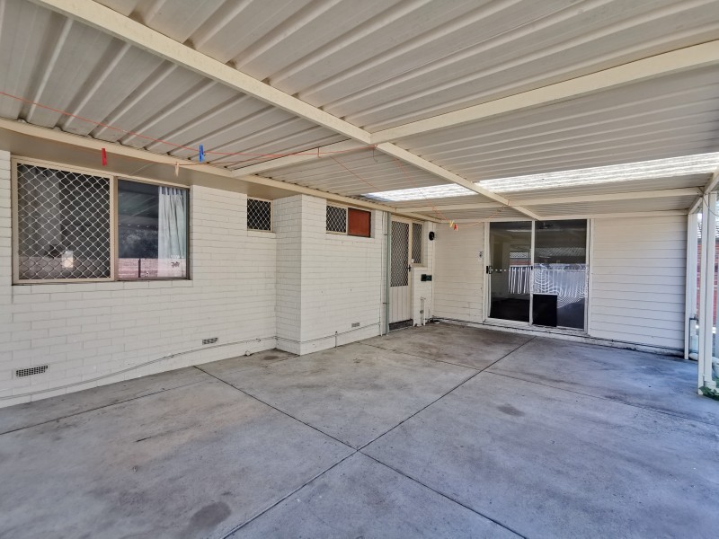 77 Doorigo Road, Armadale WA 6112
