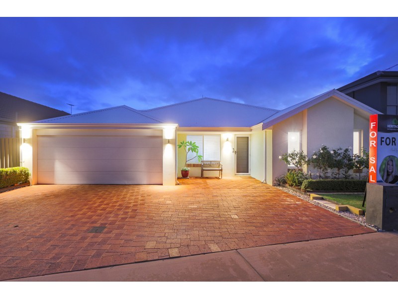 33 Benalla Drive, Harrisdale WA 6112