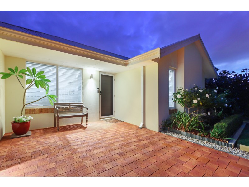 33 Benalla Drive, Harrisdale WA 6112