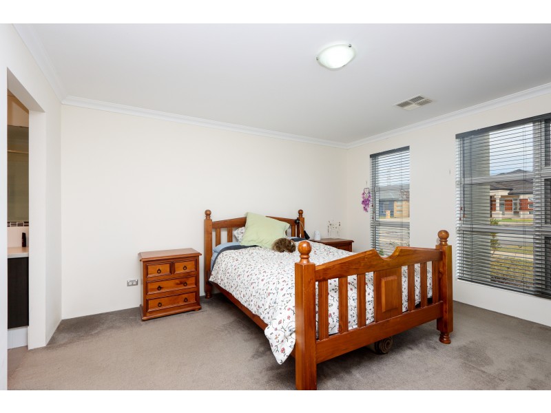 28 Rockefeller Way, Harrisdale WA 6112