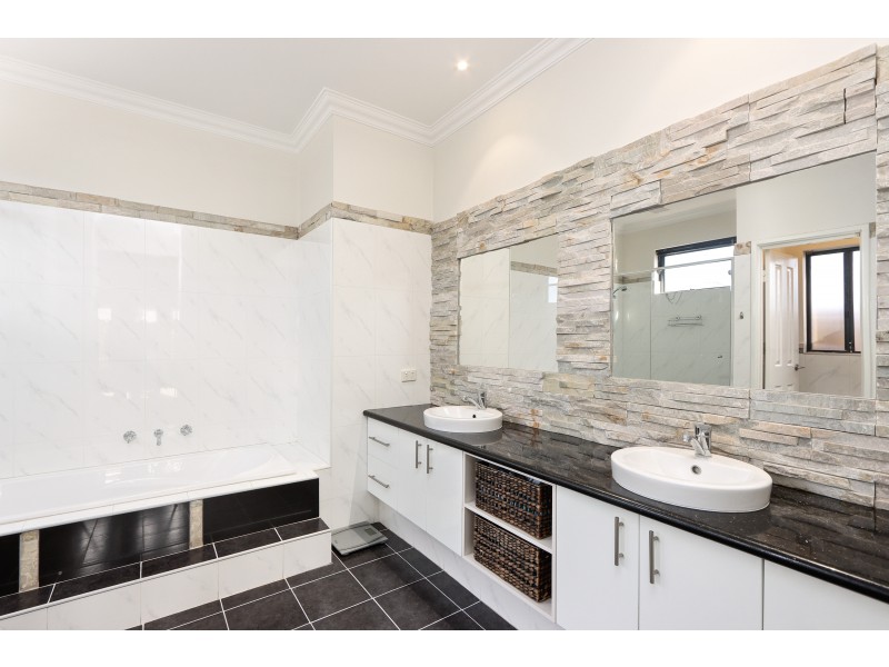 95 Harrisdale Drive, Harrisdale WA 6112