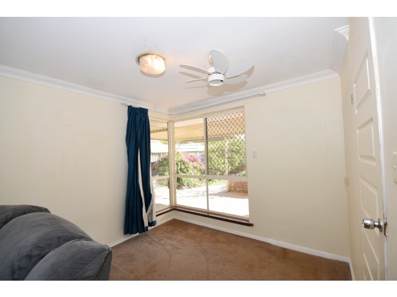16 Burslem Drive, Thornlie WA 6108