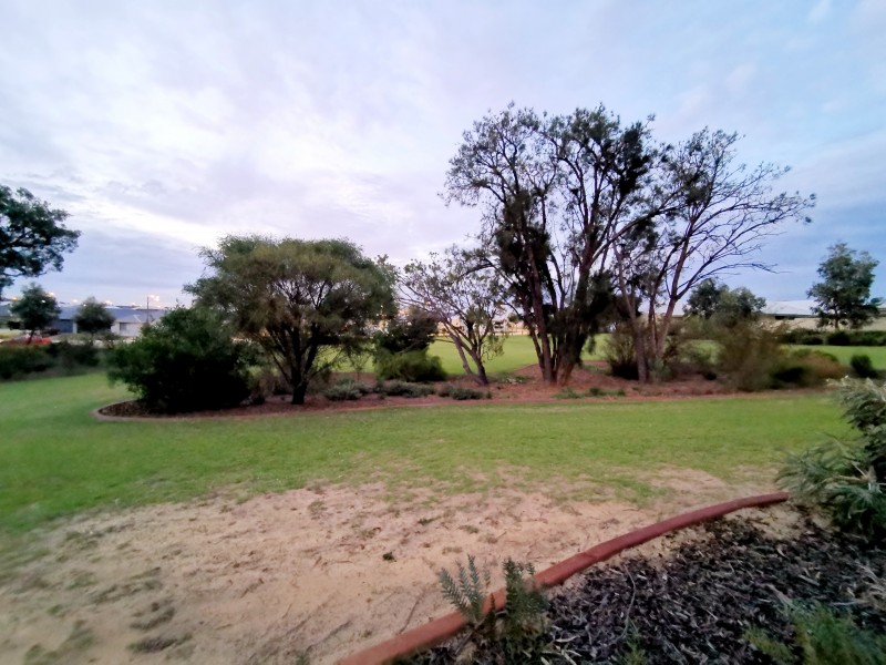 116 Sapphire Chase, Wellard WA 6170