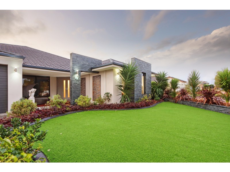 15 Falkner Road, Harrisdale WA 6112