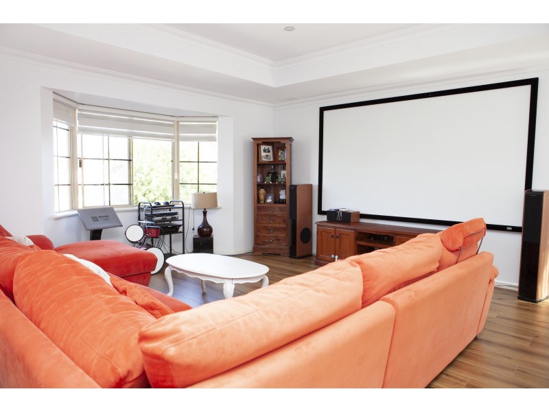 32 Central Avenue, Ardross WA 6153