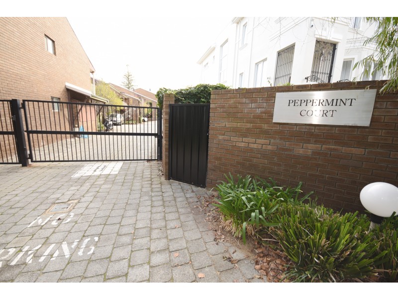 15/1B McNeil Street, Peppermint Grove WA 6011