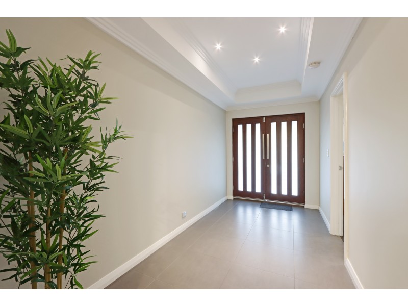 7 Sheldon Street, Piara Waters WA 6112