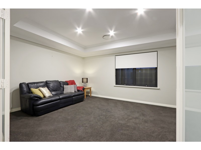 7 Sheldon Street, Piara Waters WA 6112