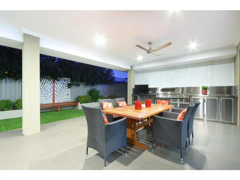 7 Sheldon Street, Piara Waters WA 6112
