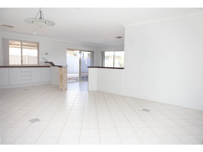 24 Bonanza Court, Huntingdale WA 6110