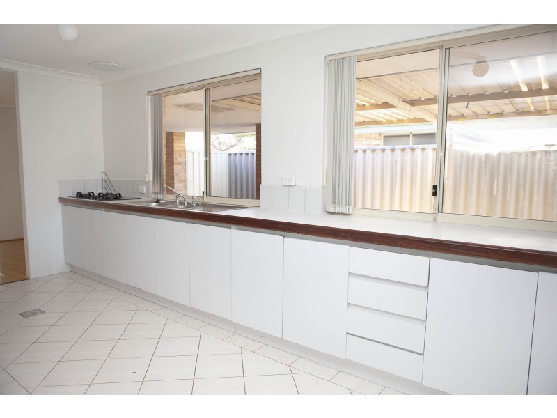 24 Bonanza Court, Huntingdale WA 6110