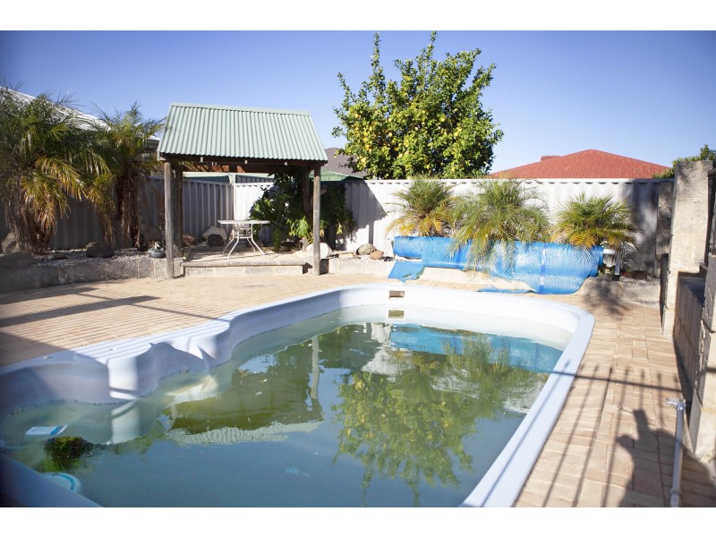 24 Bonanza Court, Huntingdale WA 6110