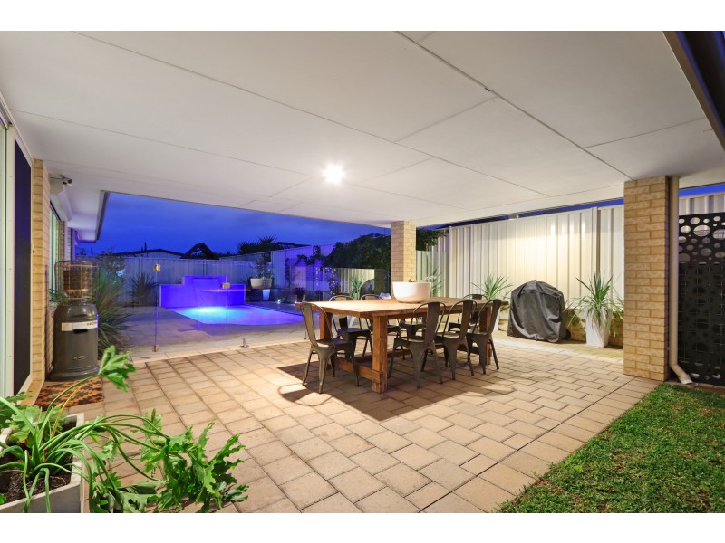 3 Bayonne Corner, Piara Waters WA 6112