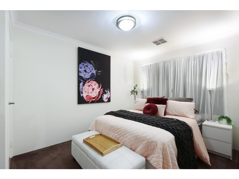3 Bayonne Corner, Piara Waters WA 6112