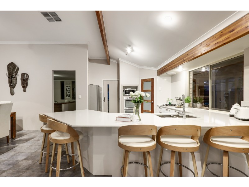 21 Lucas Loop, Canning Vale WA 6155