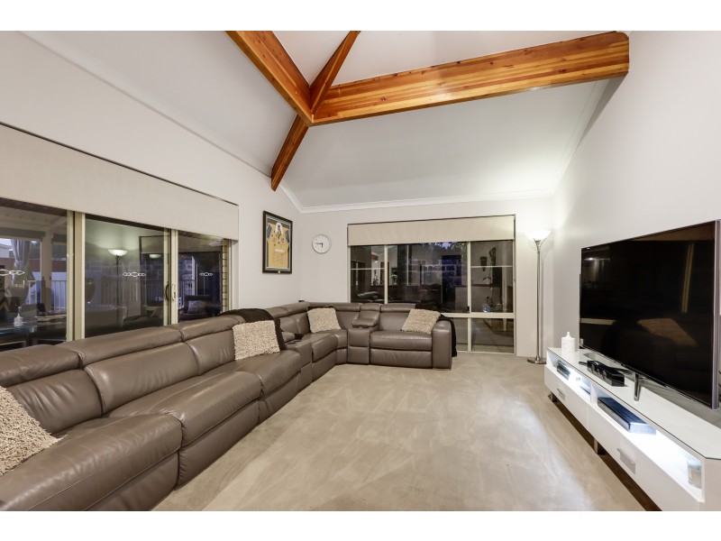 21 Lucas Loop, Canning Vale WA 6155