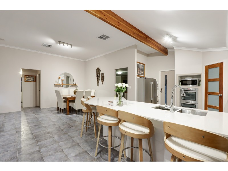 21 Lucas Loop, Canning Vale WA 6155