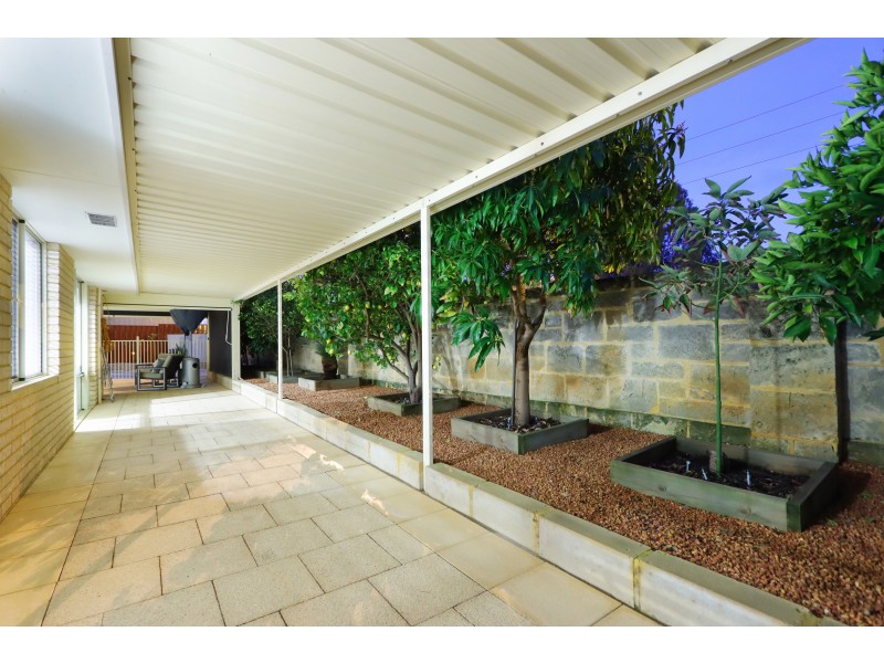 21 Lucas Loop, Canning Vale WA 6155