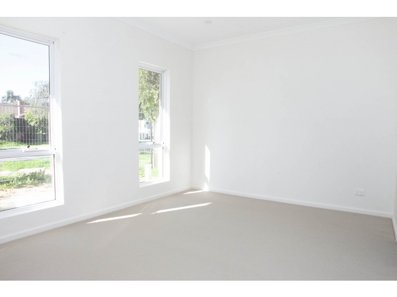 1 Colleen Street, Gosnells WA 6110