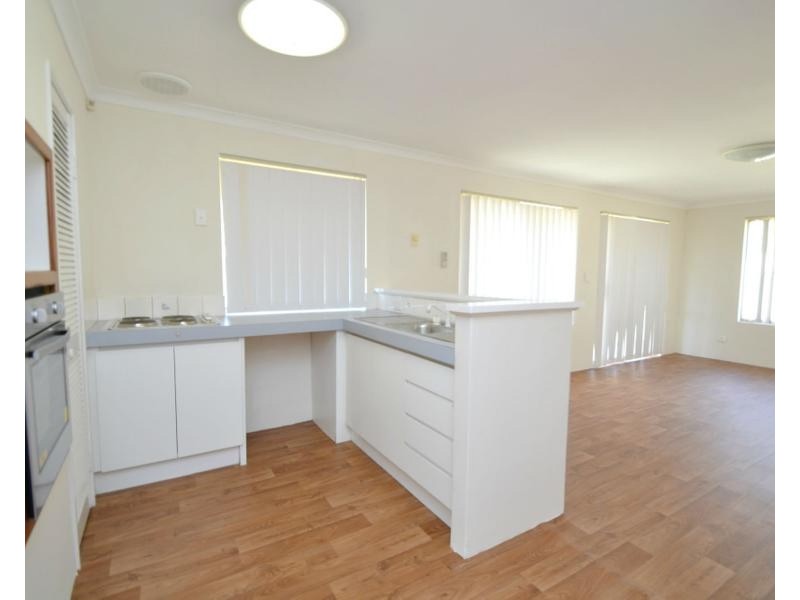 56 Ellamere Retreat, Maddington WA 6109