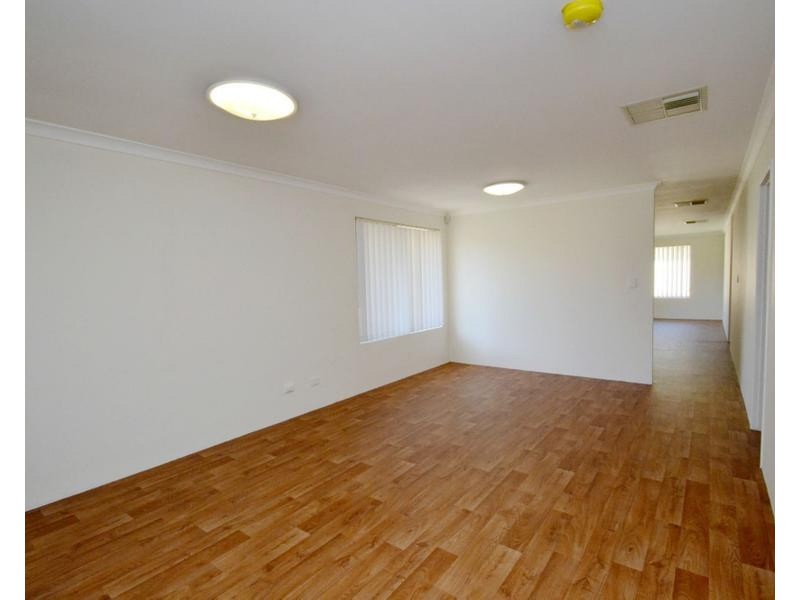 56 Ellamere Retreat, Maddington WA 6109