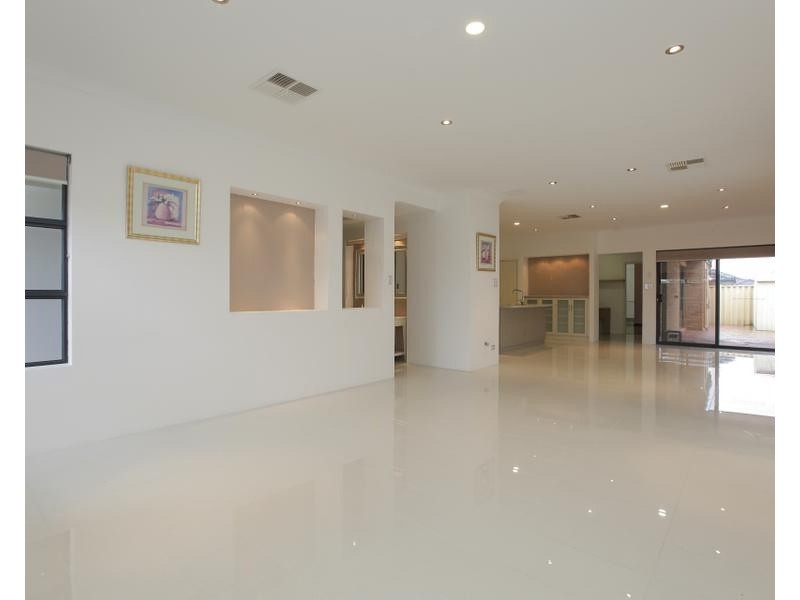 10 Harlequin Pass, Southern River WA 6110