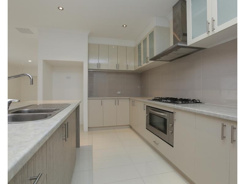 10 Harlequin Pass, Southern River WA 6110