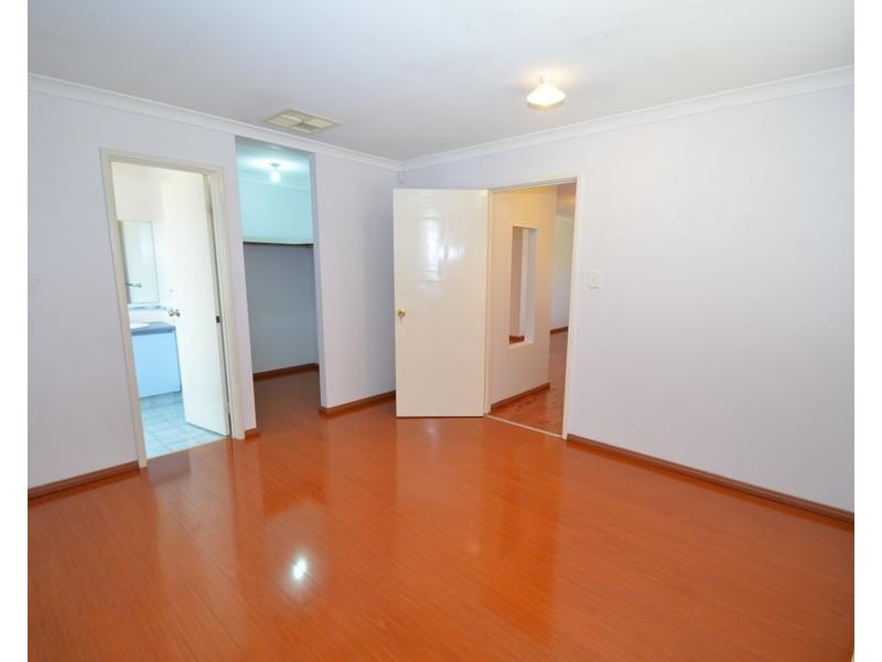 4 Alder Way, Thornlie WA 6108