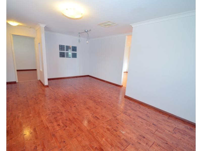 4 Alder Way, Thornlie WA 6108