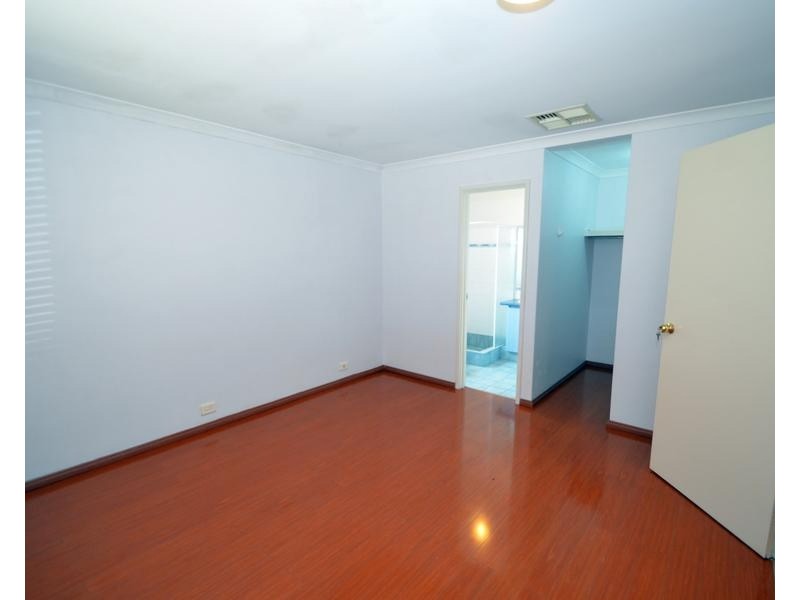 4 Alder Way, Thornlie WA 6108