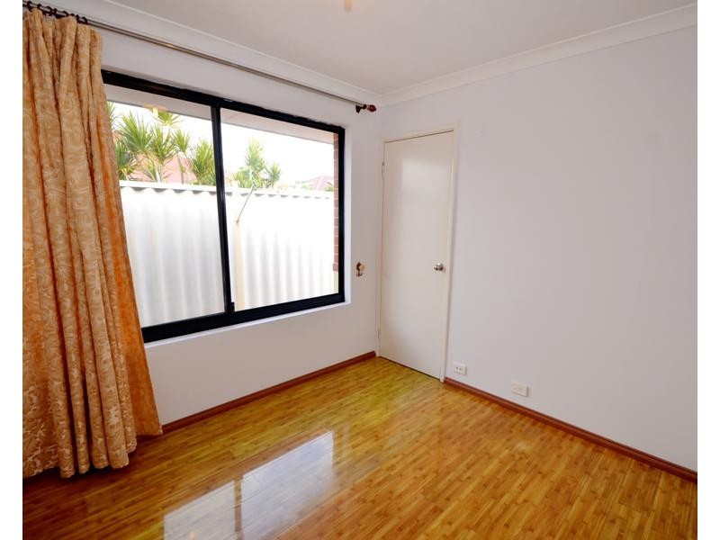 4 Alder Way, Thornlie WA 6108