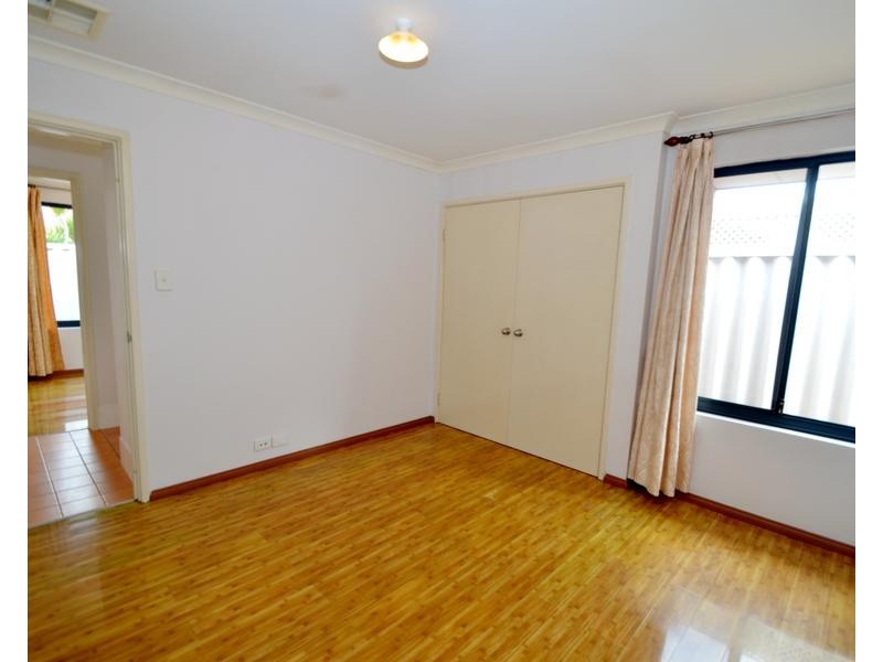 4 Alder Way, Thornlie WA 6108