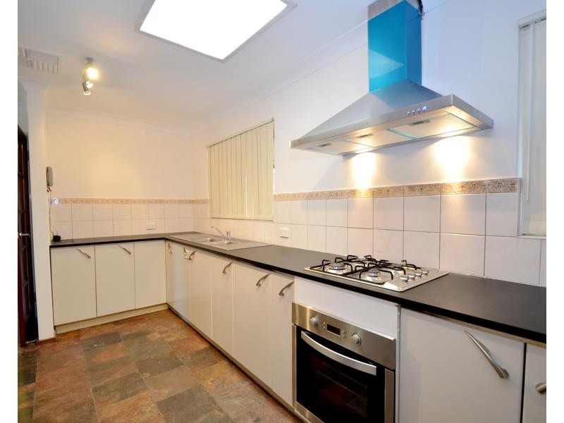 13 Oakajee Ct, Gosnells WA 6110