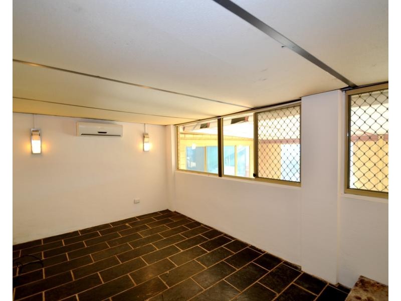 13 Oakajee Ct, Gosnells WA 6110