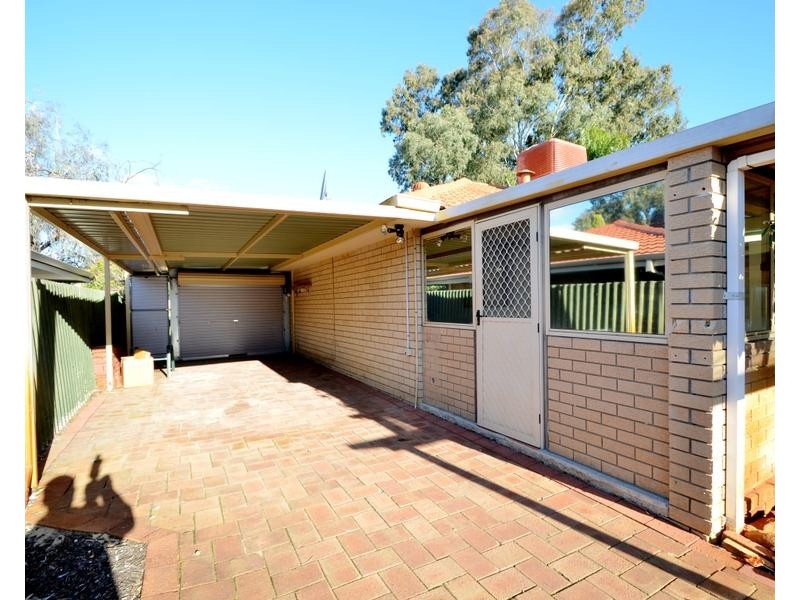 13 Oakajee Ct, Gosnells WA 6110