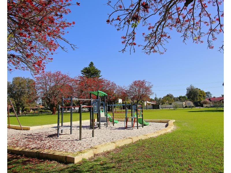 16/26 Ivanhoe St, Bassendean WA 6054
