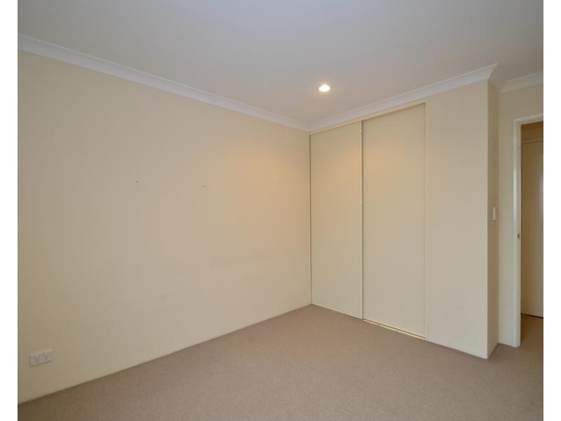 12 Congenial Loop, Atwell WA 6164