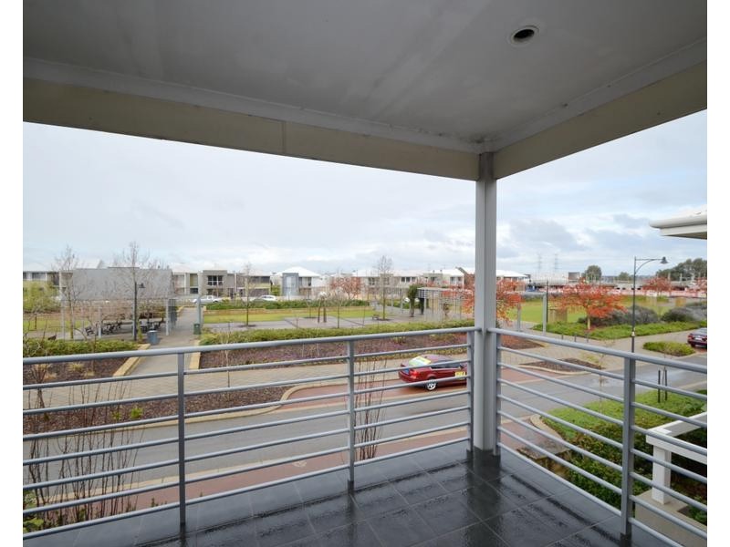 12 Congenial Loop, Atwell WA 6164