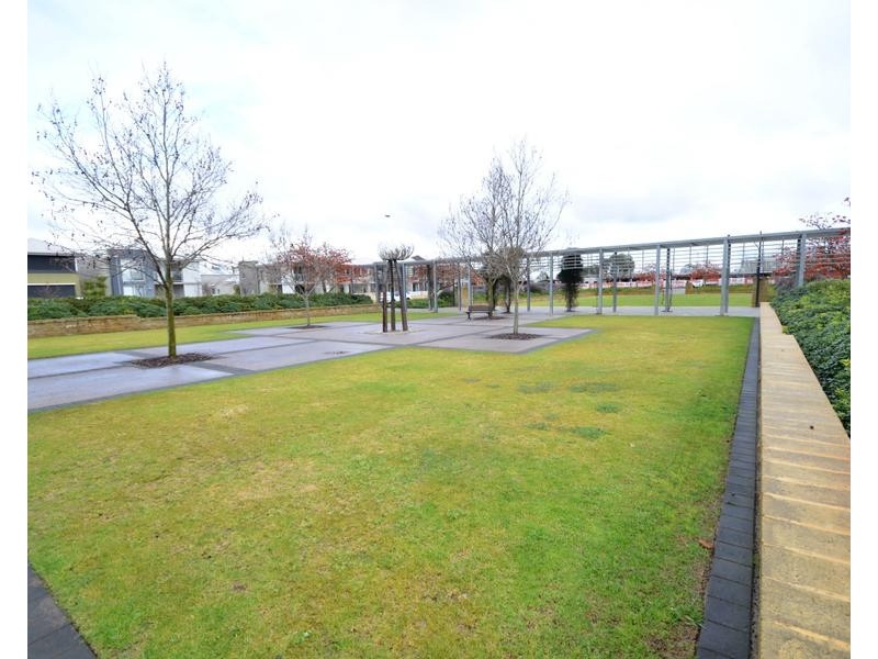 12 Congenial Loop, Atwell WA 6164