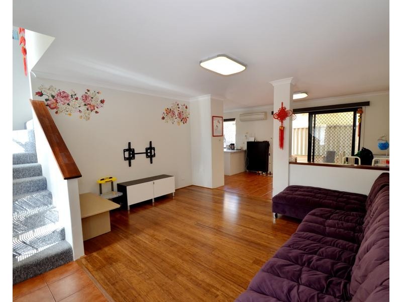 9/11 Gochean Avenue, Bentley WA 6102
