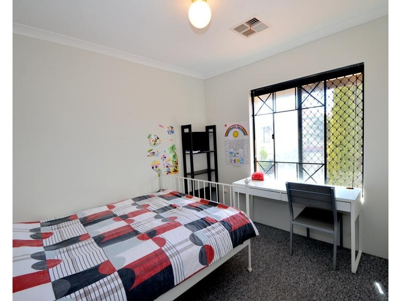 9/11 Gochean Avenue, Bentley WA 6102