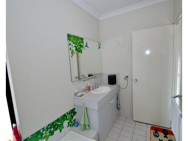 9/11 Gochean Avenue, Bentley WA 6102