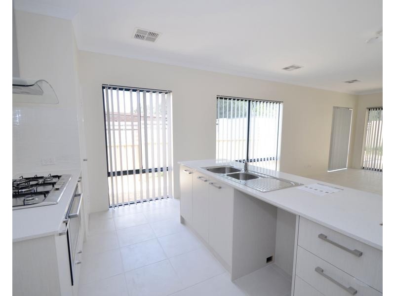 45B Amanda Drive, Camillo WA 6111