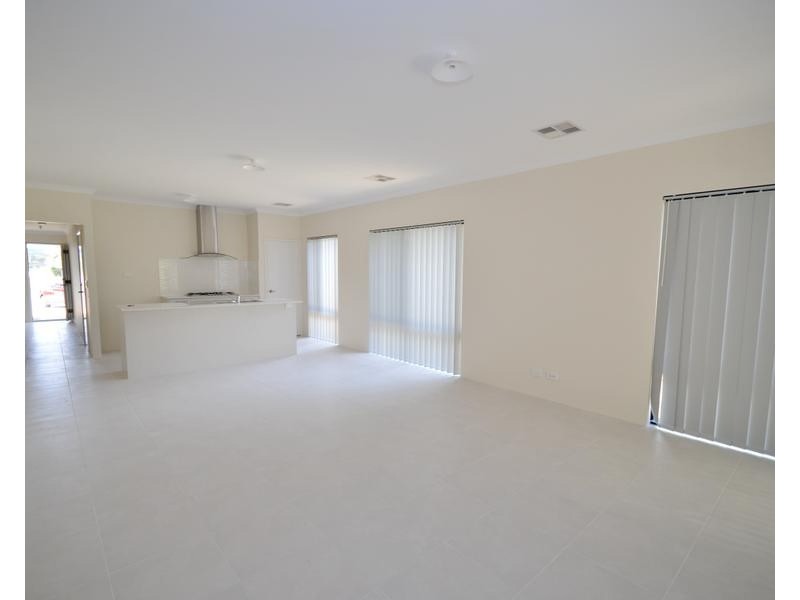 45B Amanda Drive, Camillo WA 6111