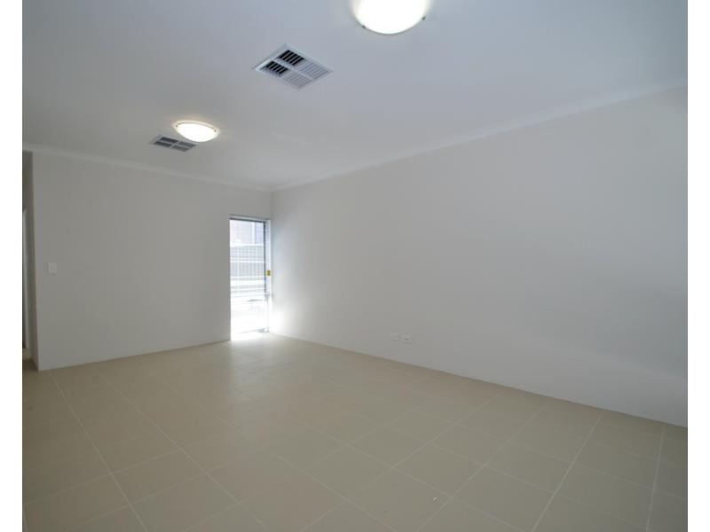 4A Stratford Place, Bentley WA 6102