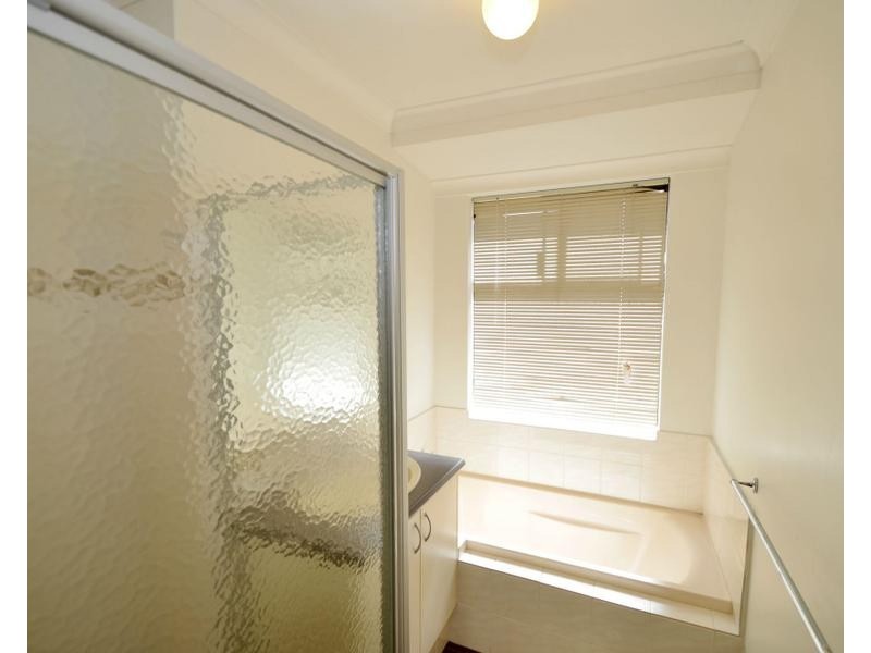 8 Yoorn Way, Bertram WA 6167