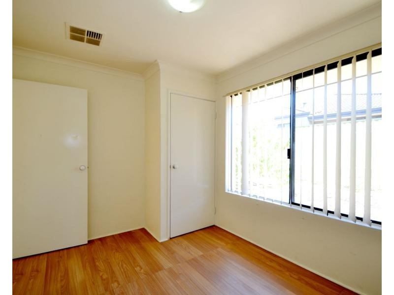 8 Yoorn Way, Bertram WA 6167